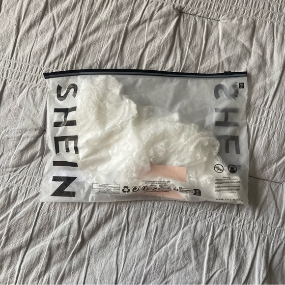 NWT corset Top - Picture 8 of 8